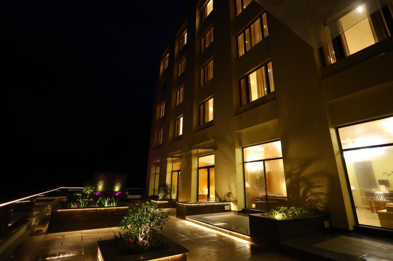 The Aurum Subrahmanya Hotel Exterior photo