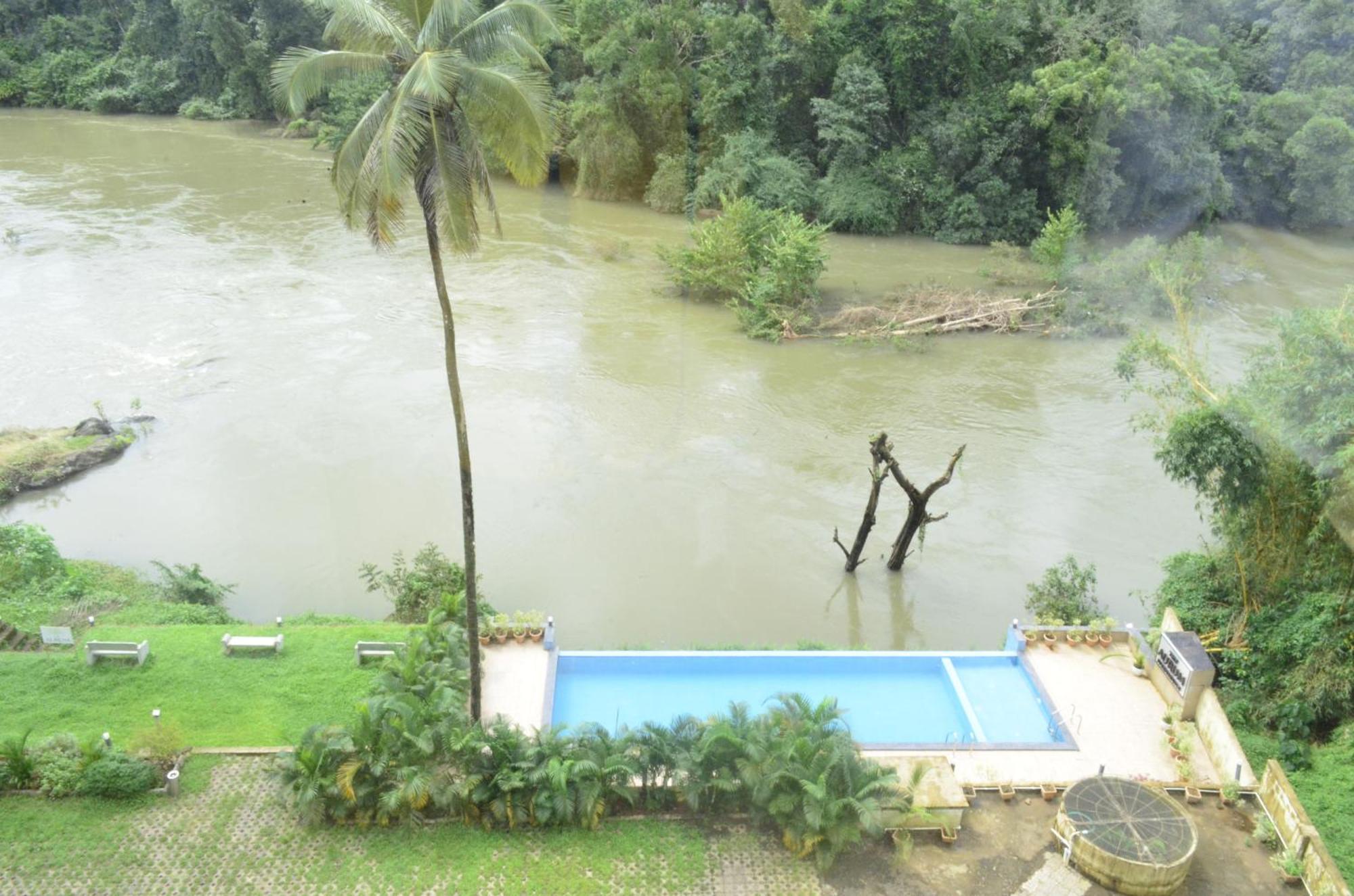 The Aurum Subrahmanya Hotel Exterior photo