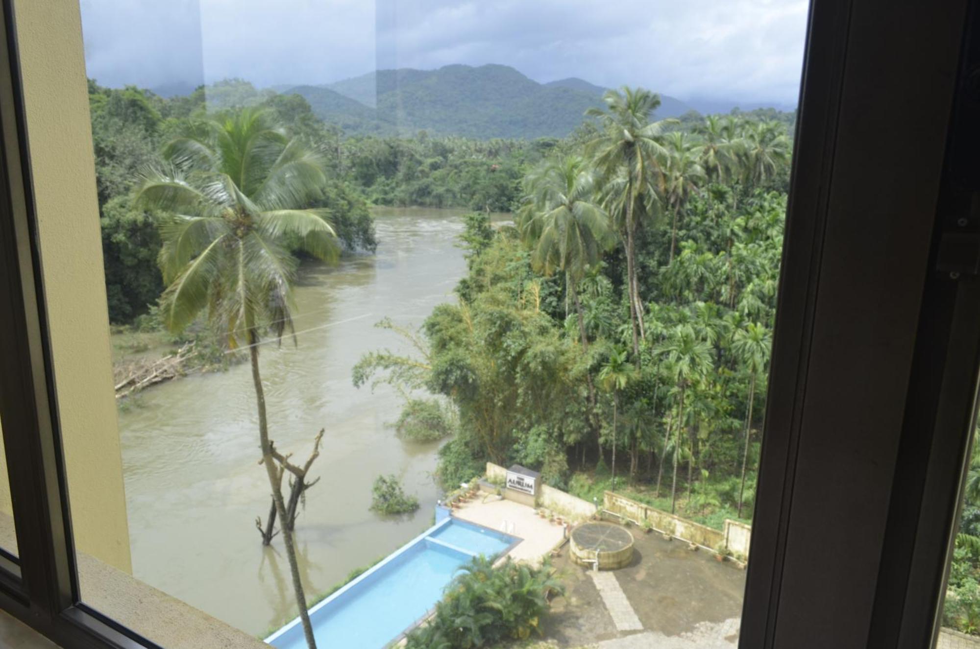 The Aurum Subrahmanya Hotel Exterior photo